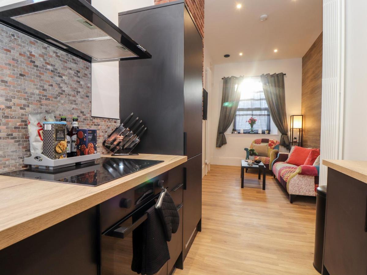 The Dynar Apartment เฮลสตัน ภายนอก รูปภาพ